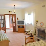 Casa De Lamas بيت للعطل